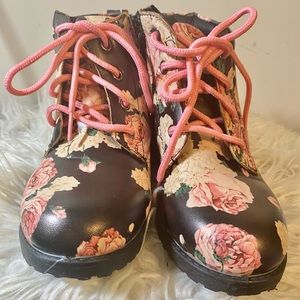 Fab Kids Floral Boots